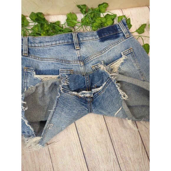 Abercrombie & Fitch Women's HIGH RISE 4" Distressed Shorts Size 27/4 READ - Picture 9 of 10